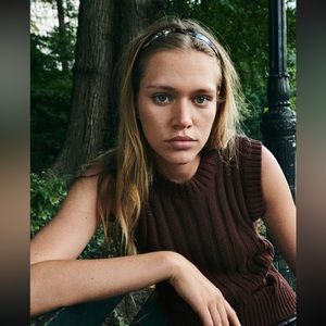 NWOT ZARA Ribbed Knit Vest in size Medium